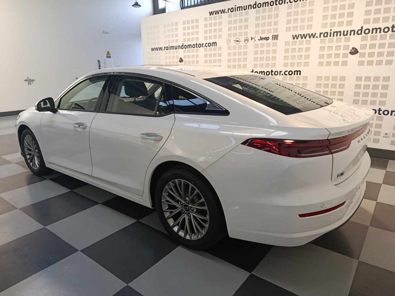 Bestune B70 1.5 165 cv - Foto 2