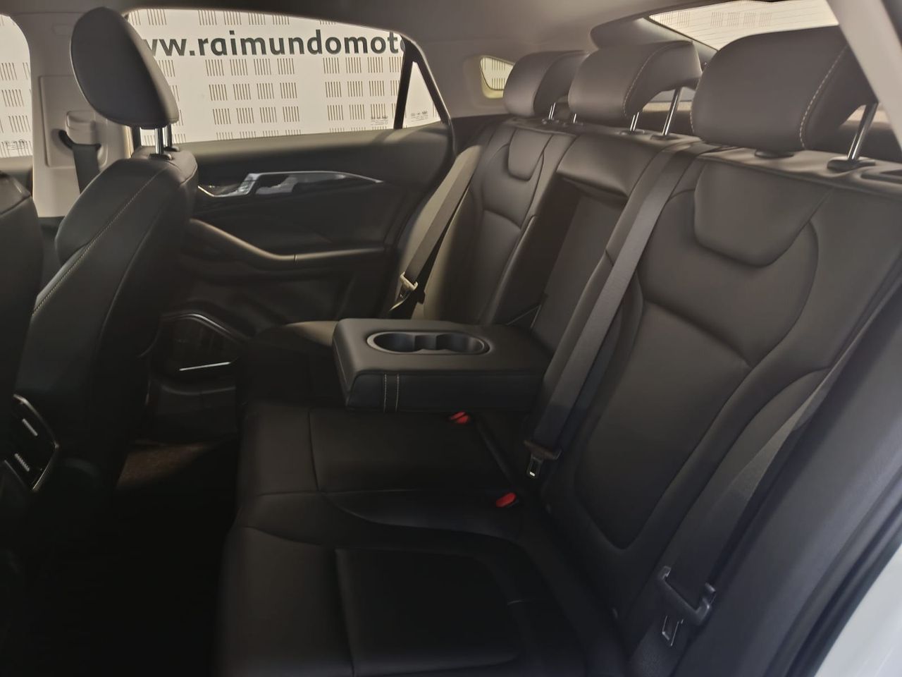 Bestune B70 1.5 165 cv - Foto 2