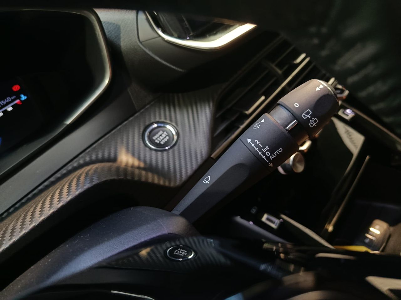 Peugeot 2008 1.2 PURETECH 100CV - Foto 2