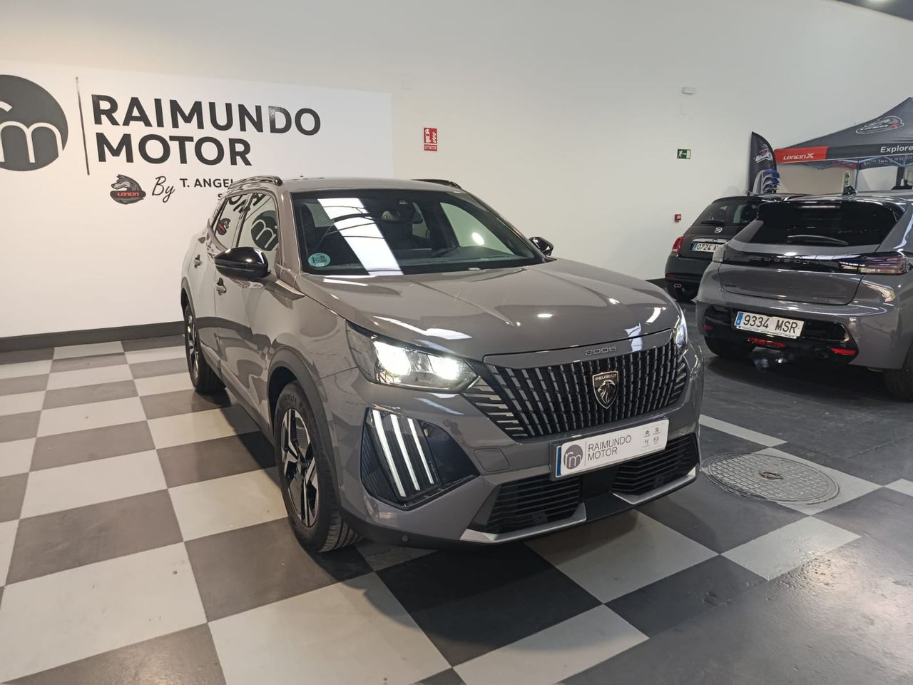 Peugeot 2008 1.2 PURETECH 100CV - Foto 2