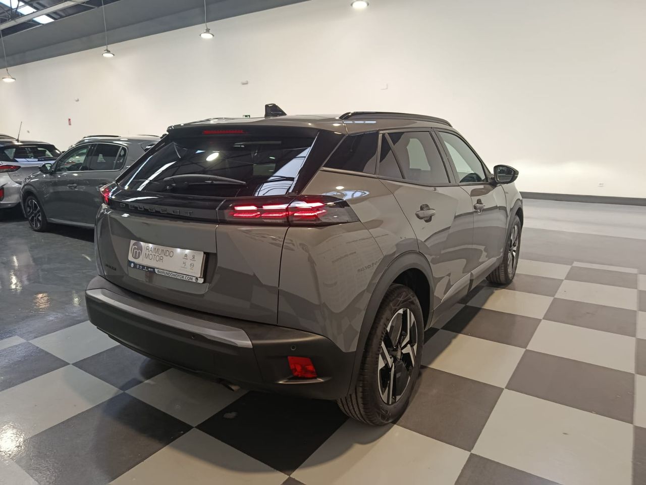 Peugeot 2008 1.2 PURETECH 100CV - Foto 2