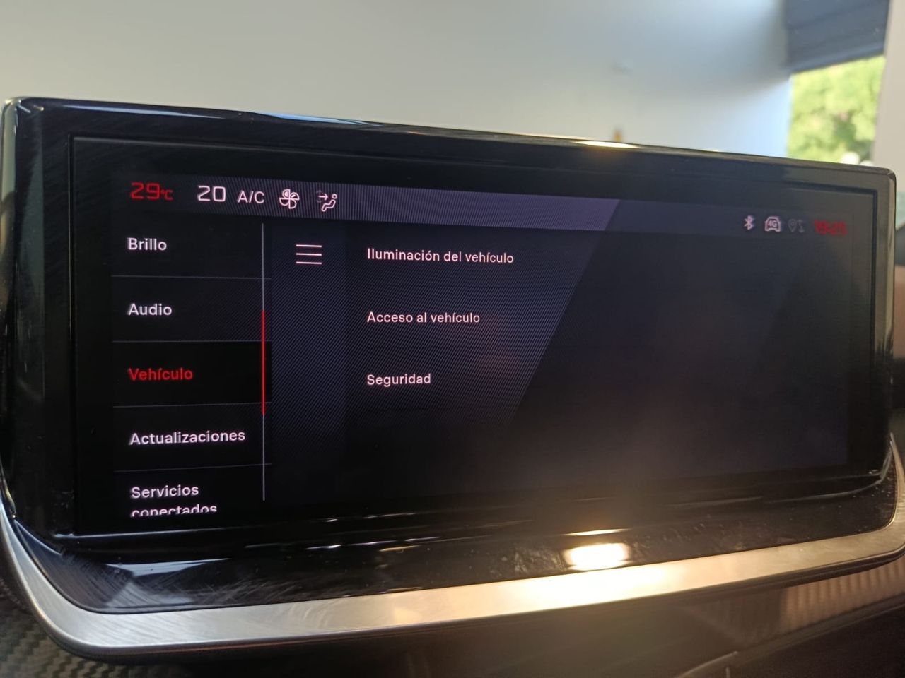 Peugeot 2008 1.2 PURETECH 100CV - Foto 2