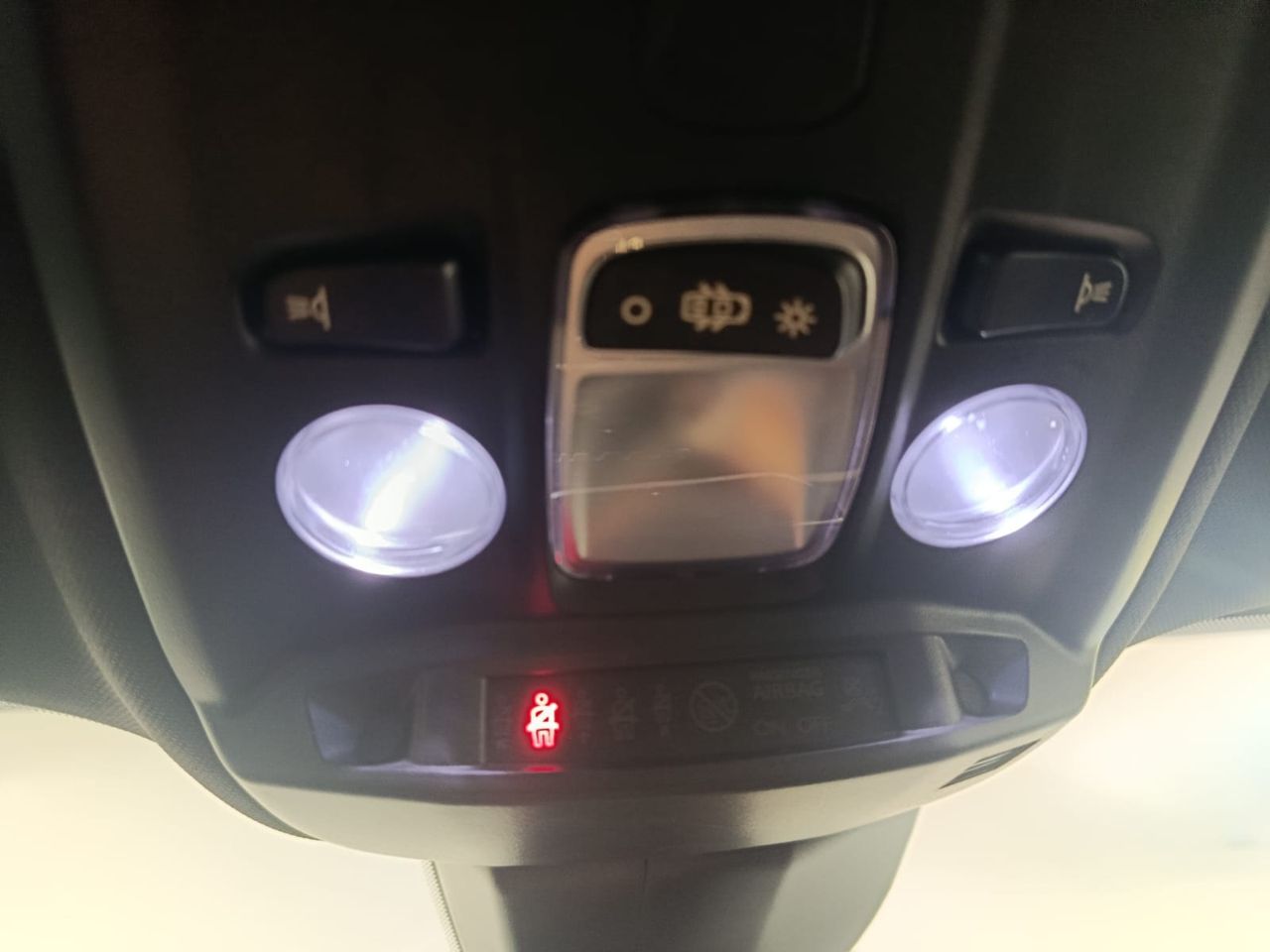 Peugeot 2008 1.2 PURETECH 100CV - Foto 2