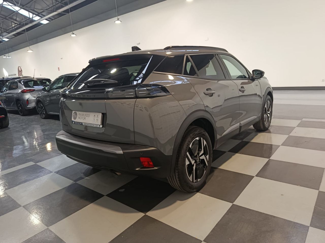 Peugeot 2008 1.2 PURETECH 100CV - Foto 2