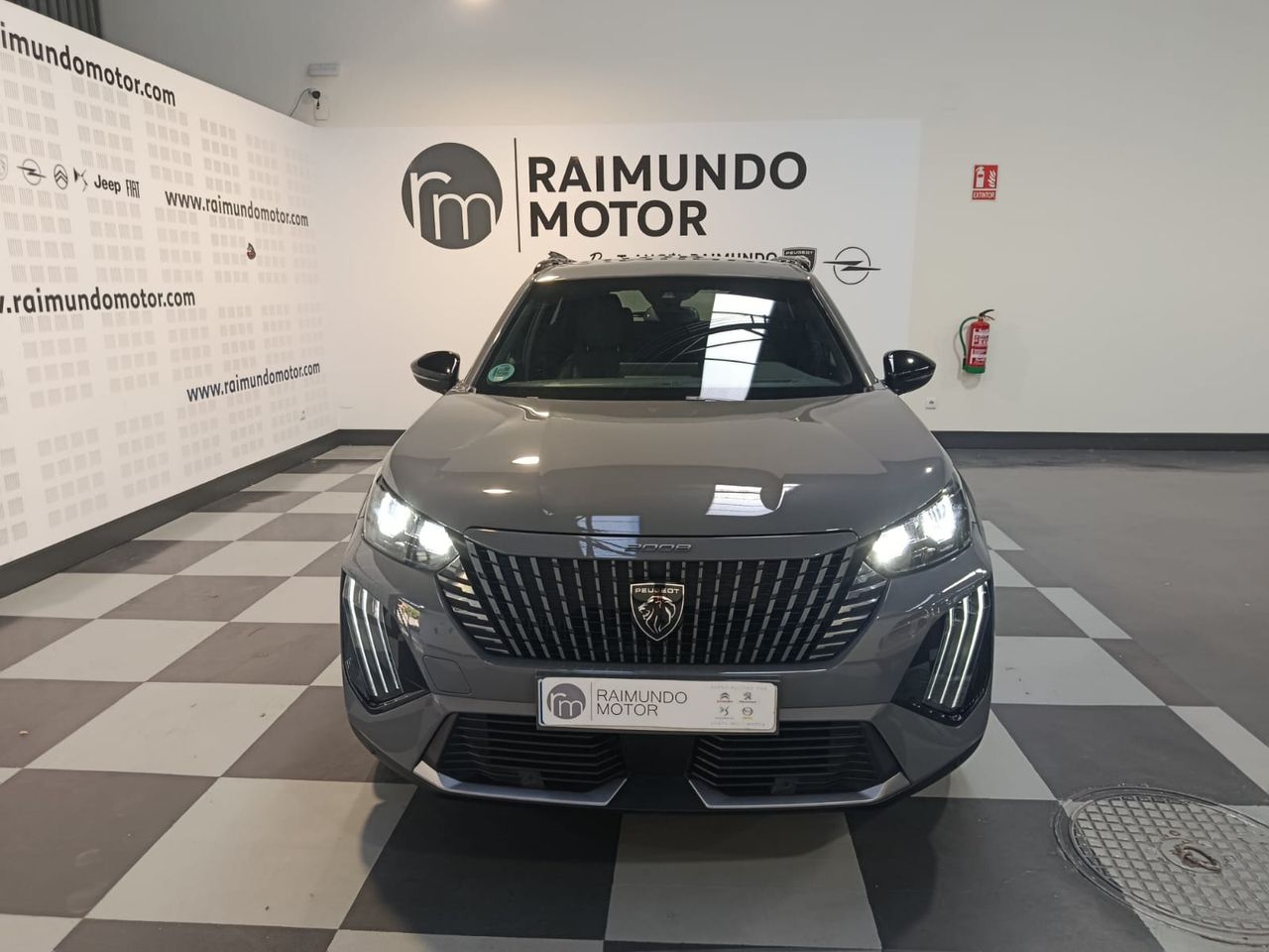 Peugeot 2008 1.2 PURETECH 100CV - Foto 2