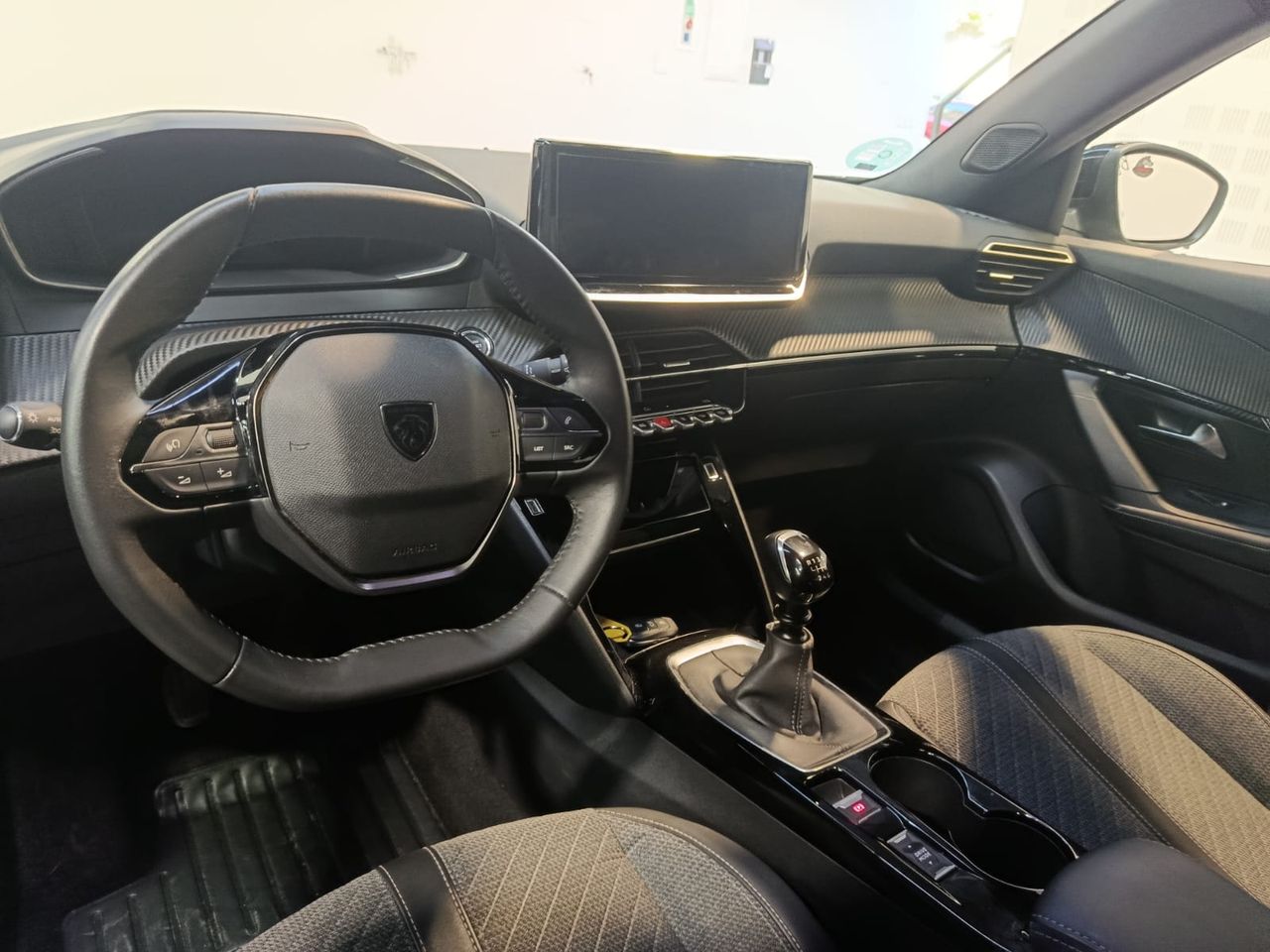 Peugeot 2008 1.2 PURETECH 100CV - Foto 2