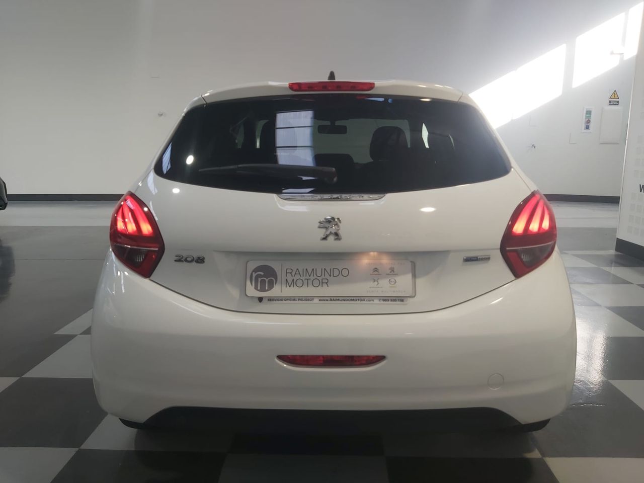 Peugeot 208 3P STYLE 1.2L PURETECH 60KW 82CV - Foto 2