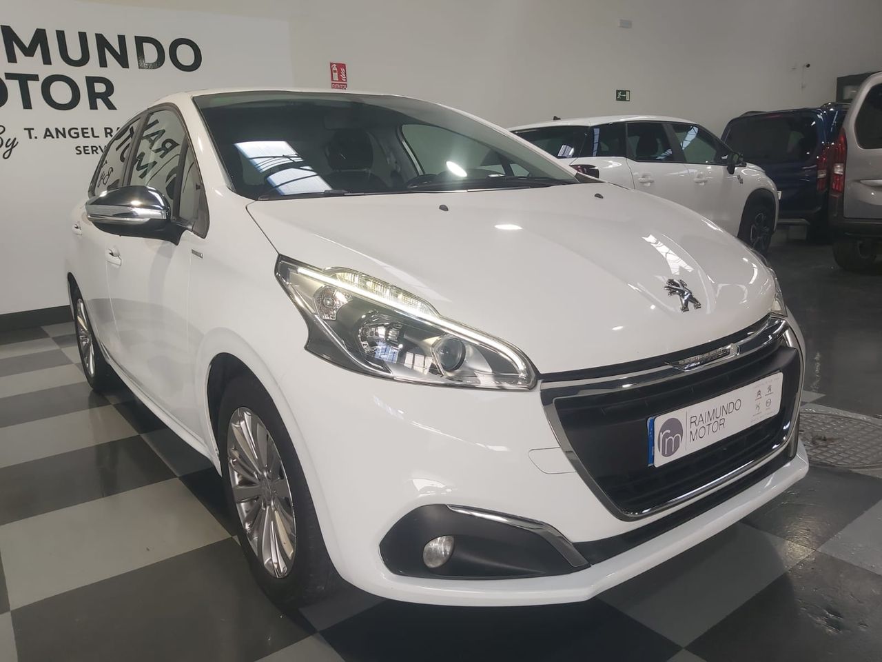 Peugeot 208 3P STYLE 1.2L PURETECH 60KW 82CV - Foto 2