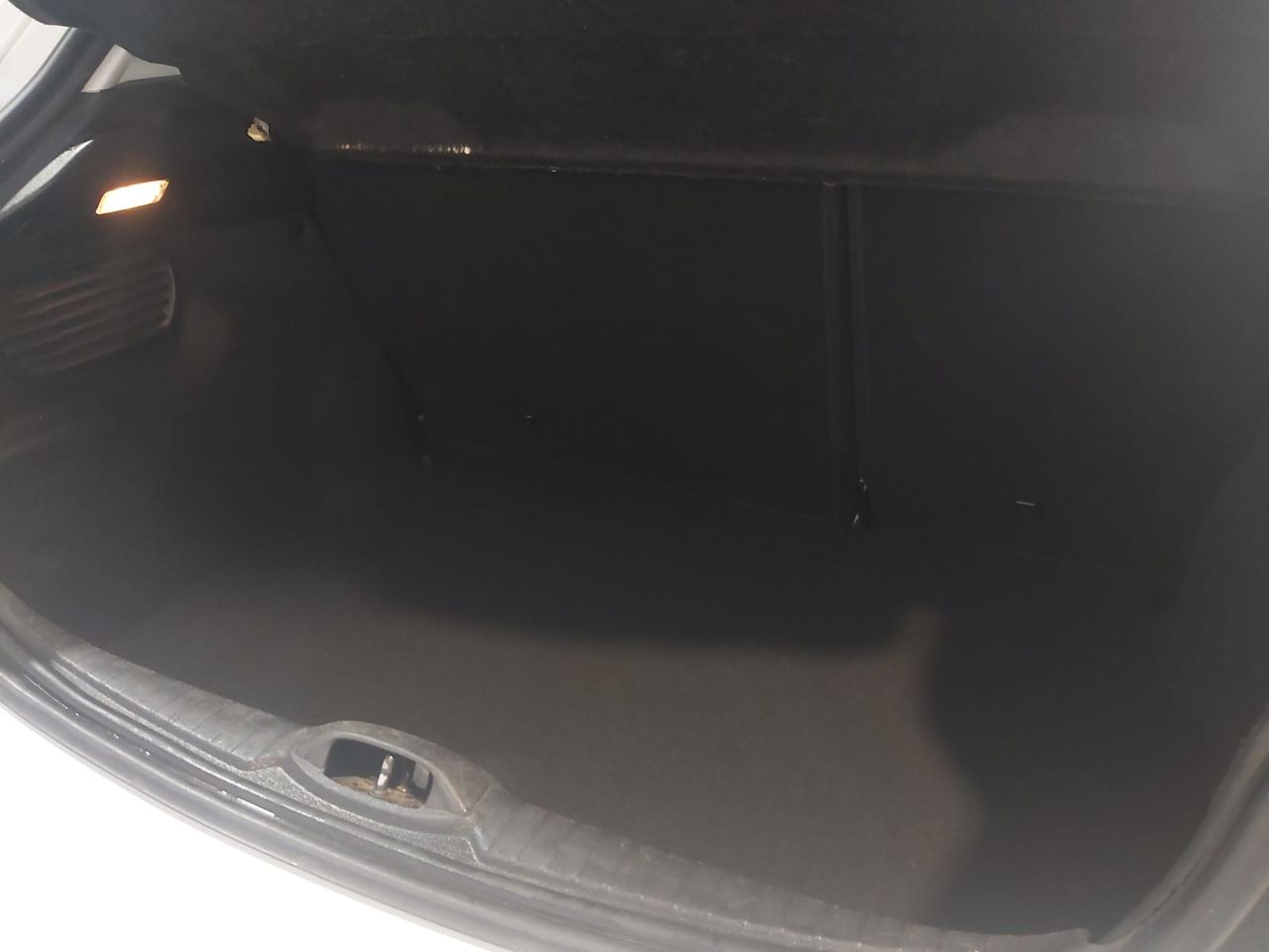 Peugeot 208 3P STYLE 1.2L PURETECH 60KW 82CV - Foto 2