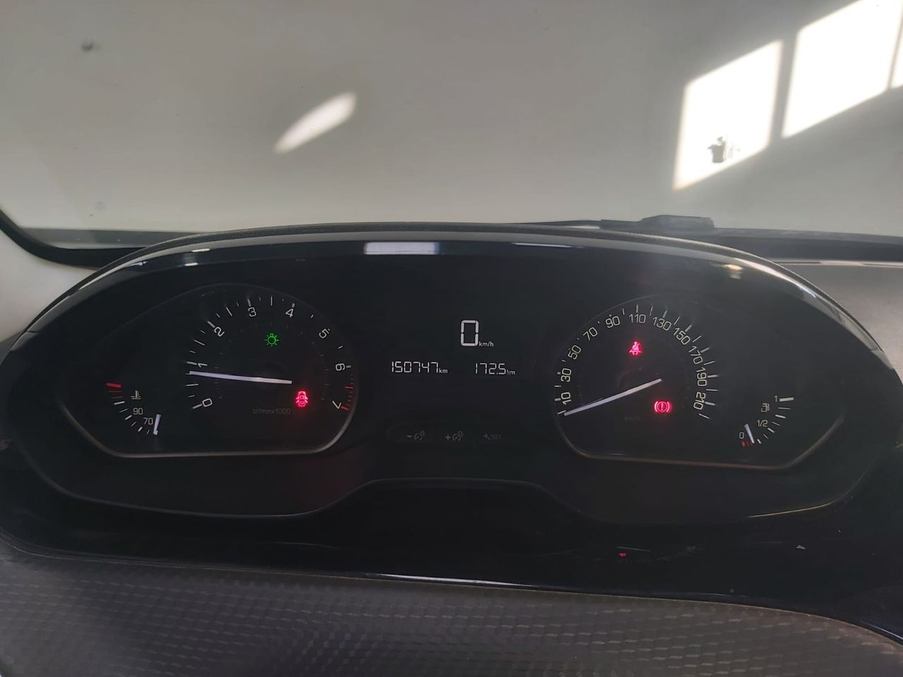 Peugeot 208 3P STYLE 1.2L PURETECH 60KW 82CV - Foto 2