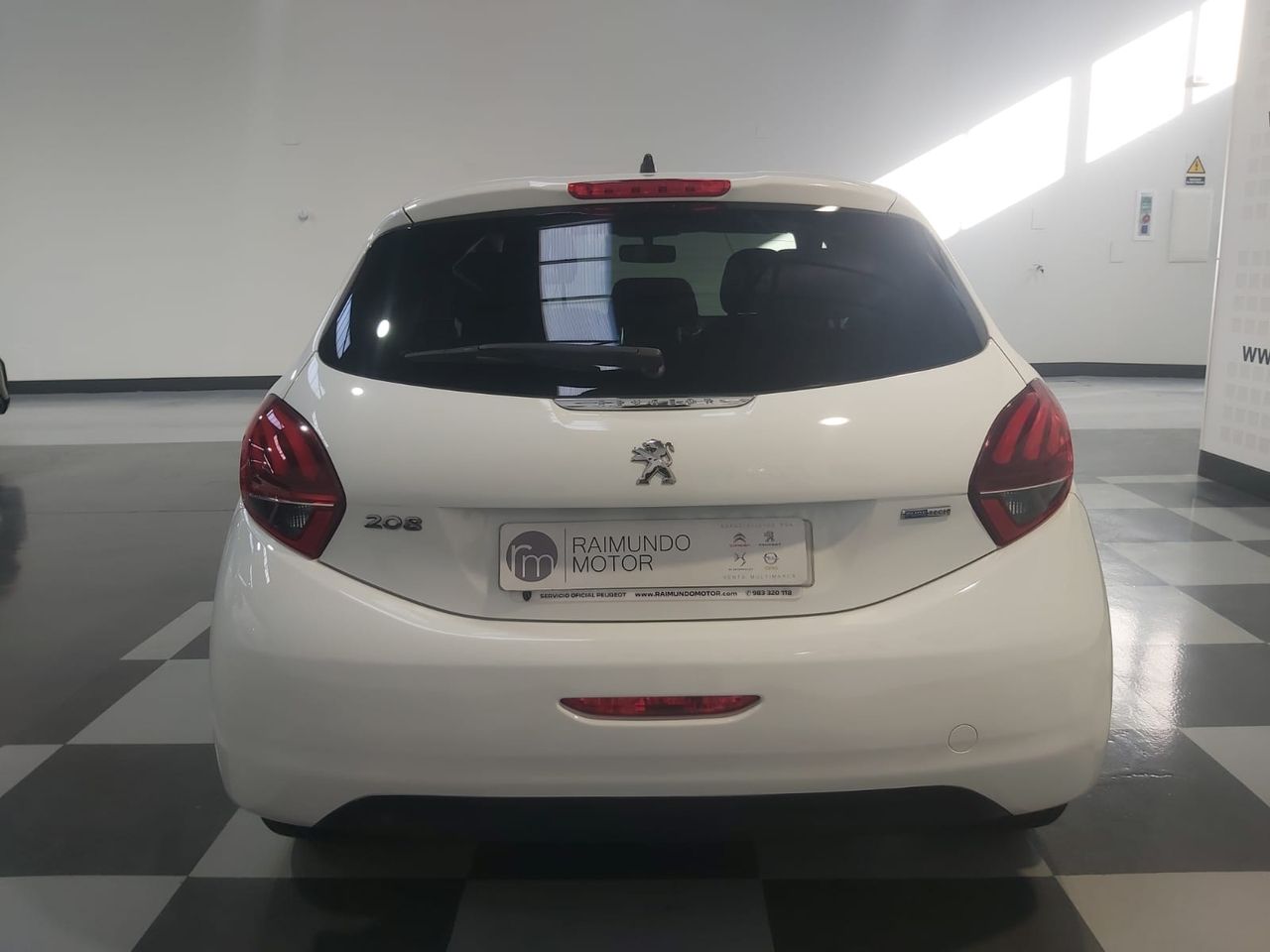 Peugeot 208 3P STYLE 1.2L PURETECH 60KW 82CV - Foto 2