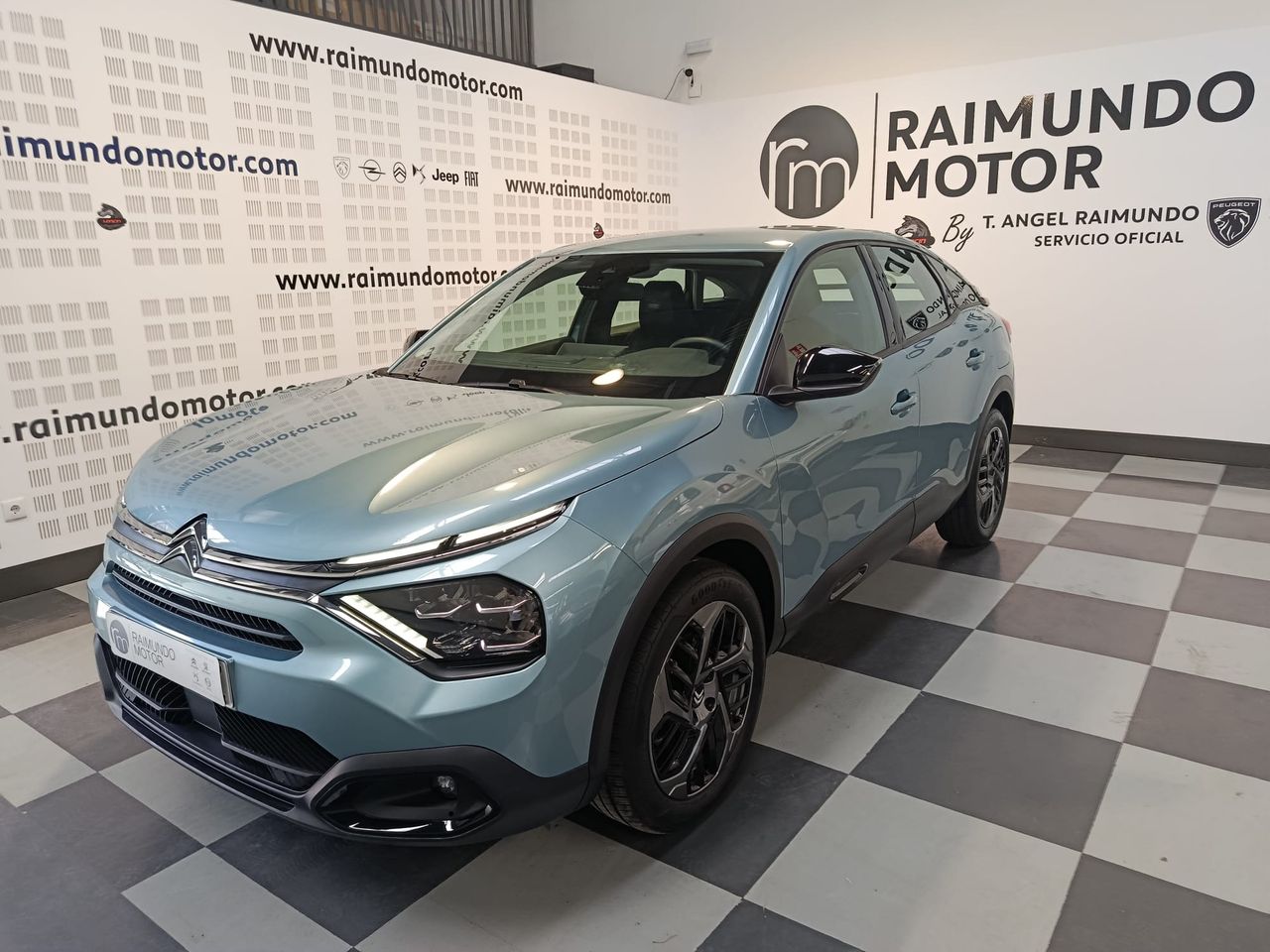 Citroën C4 PureTech 130 EAT8 Plus - Foto 2