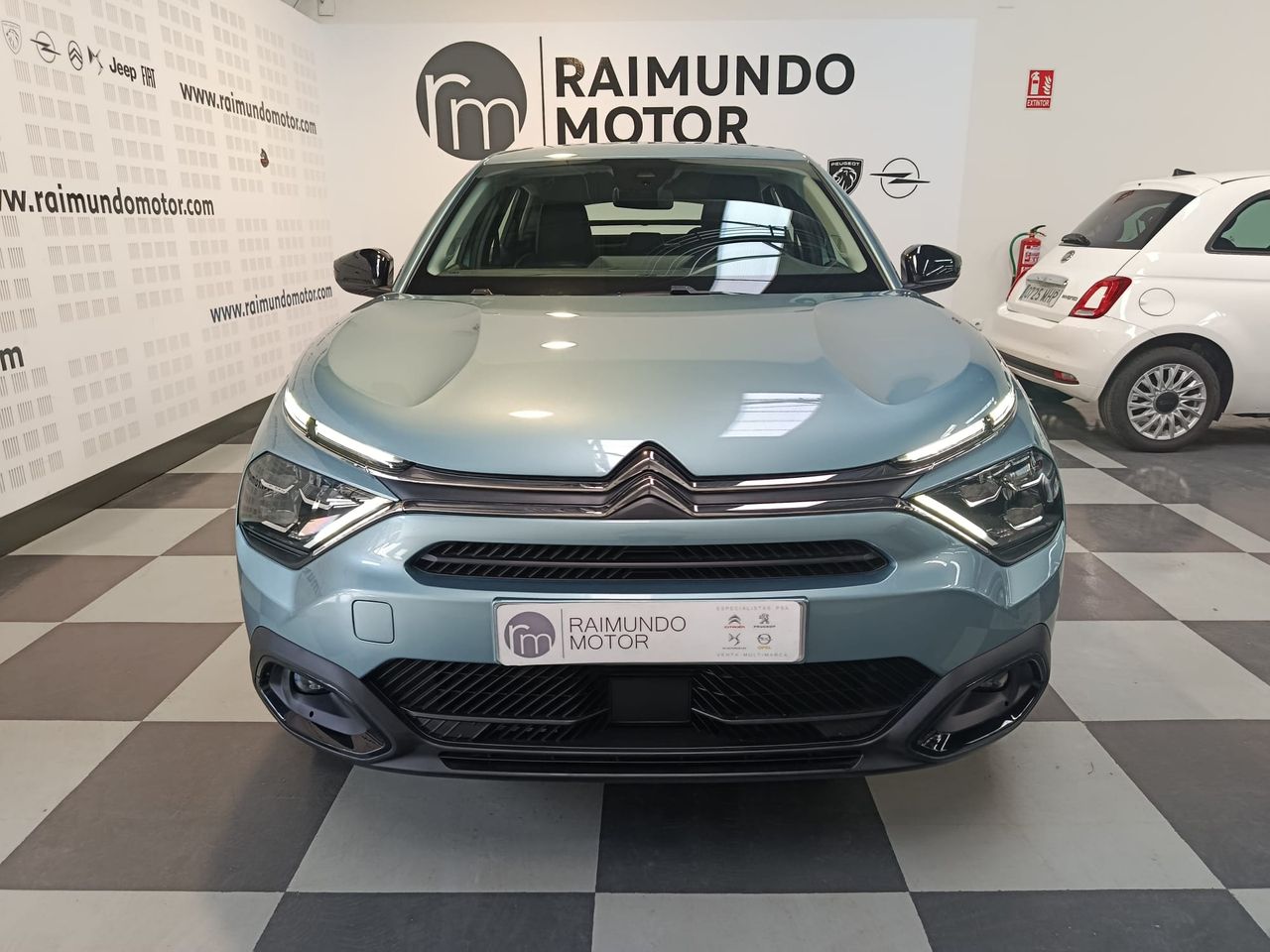 Citroën C4 PureTech 130 EAT8 Plus - Foto 2