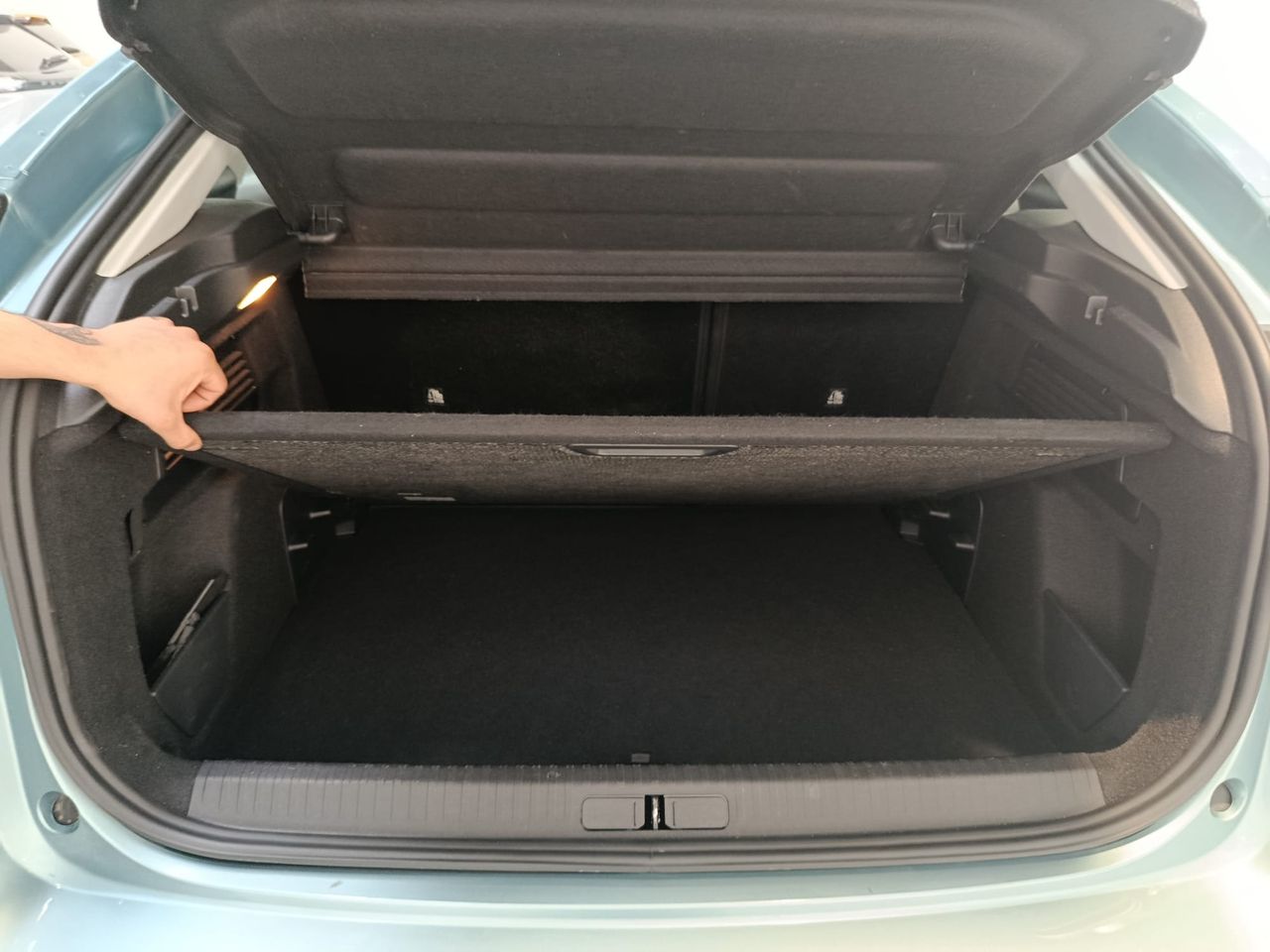 Citroën C4 PureTech 130 EAT8 Plus - Foto 2