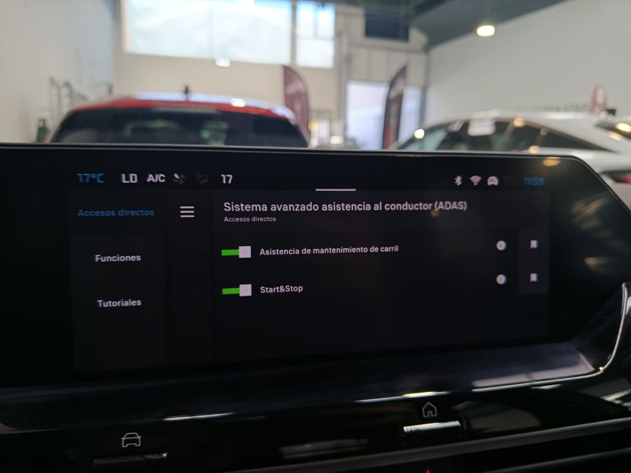 Citroën C4 PureTech 130 EAT8 Plus - Foto 2