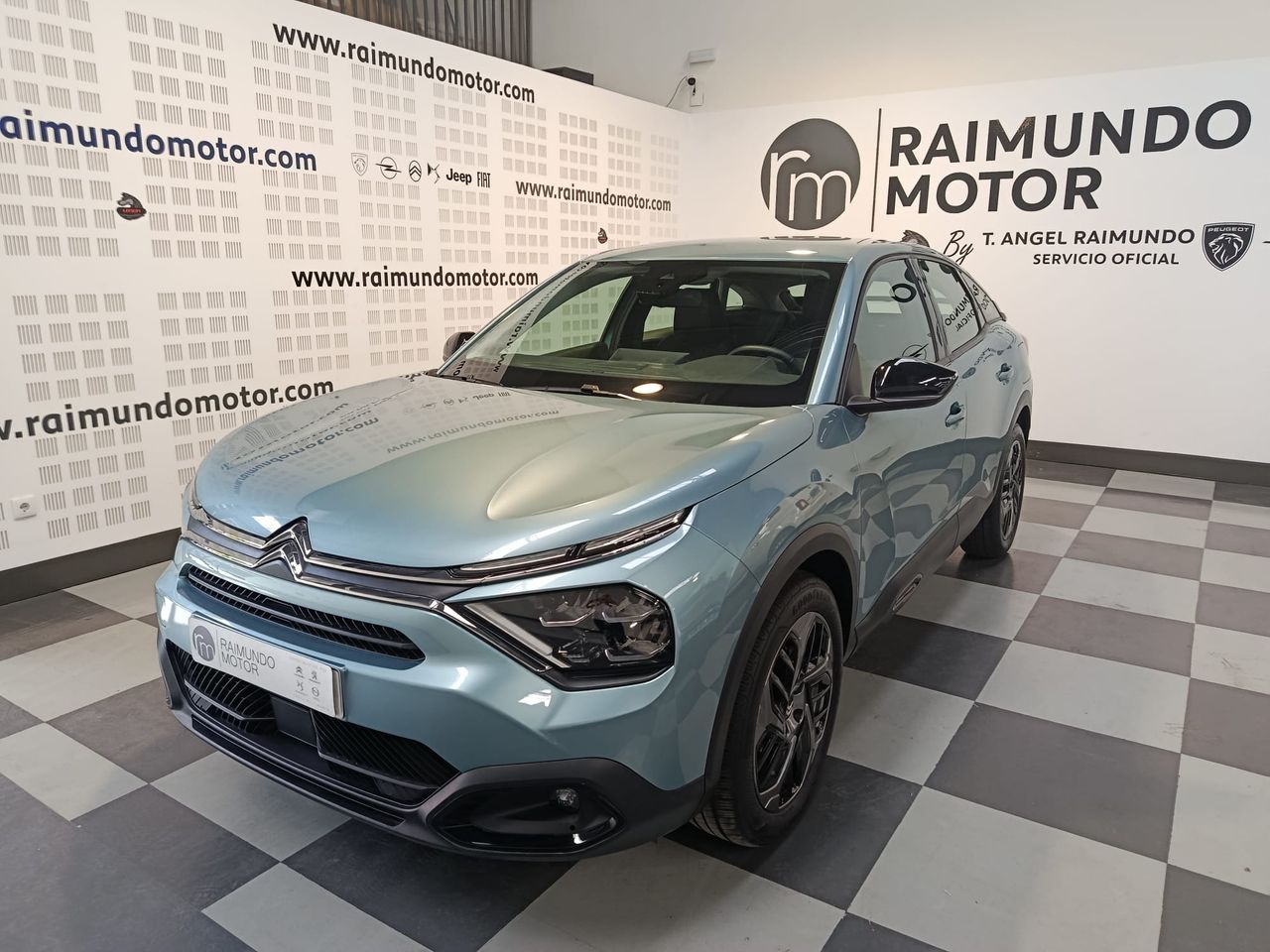 Citroën C4 PureTech 130 EAT8 Plus - Foto 2