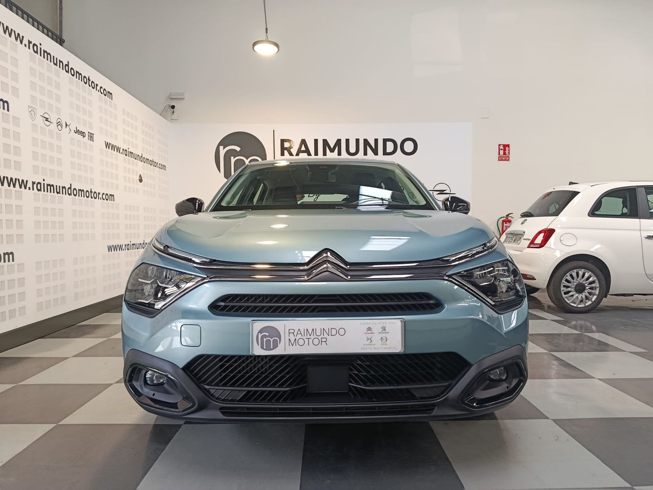 Citroën C4 PureTech 130 EAT8 Plus - Foto 2