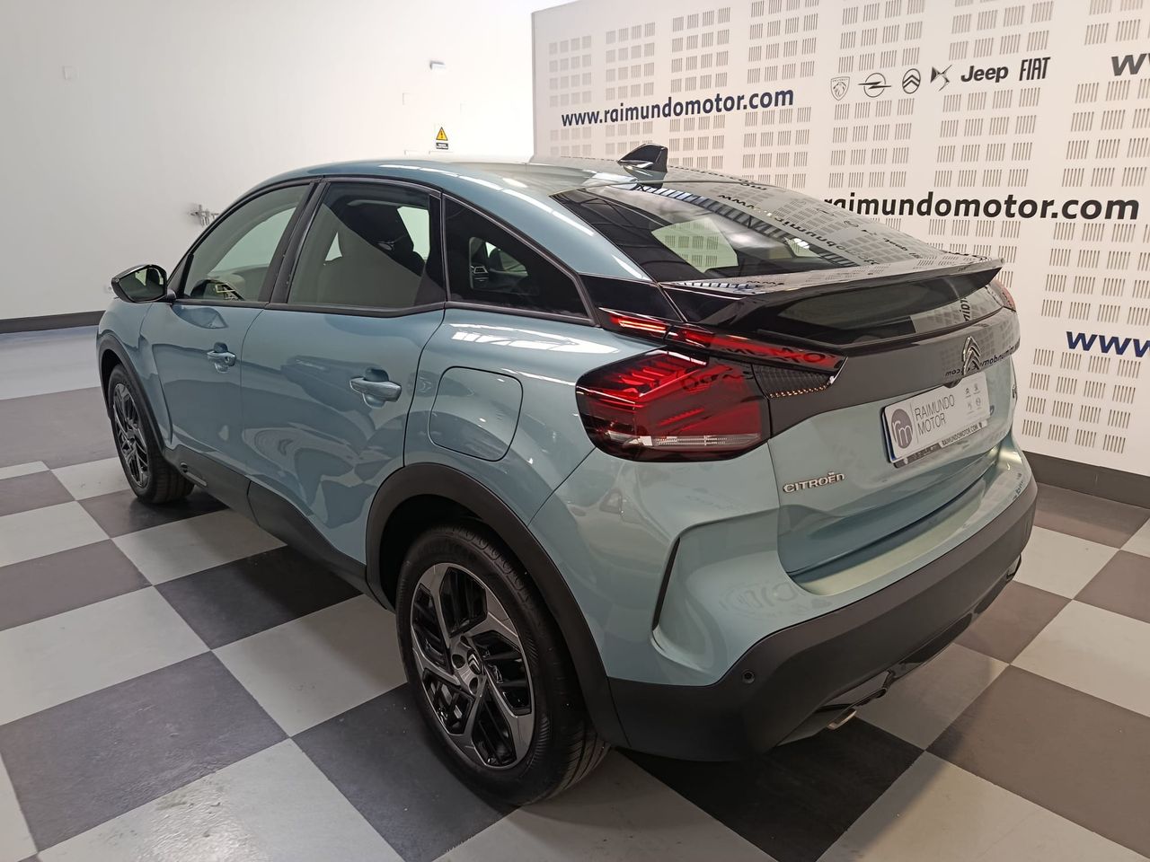 Citroën C4 PureTech 130 EAT8 Plus - Foto 2