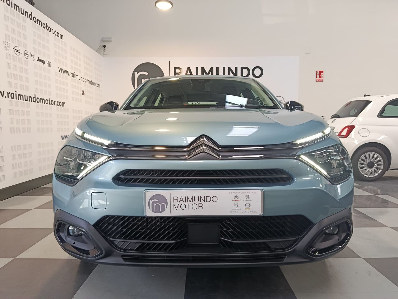 Citroën C4 PureTech 130 EAT8 Plus - Foto 2