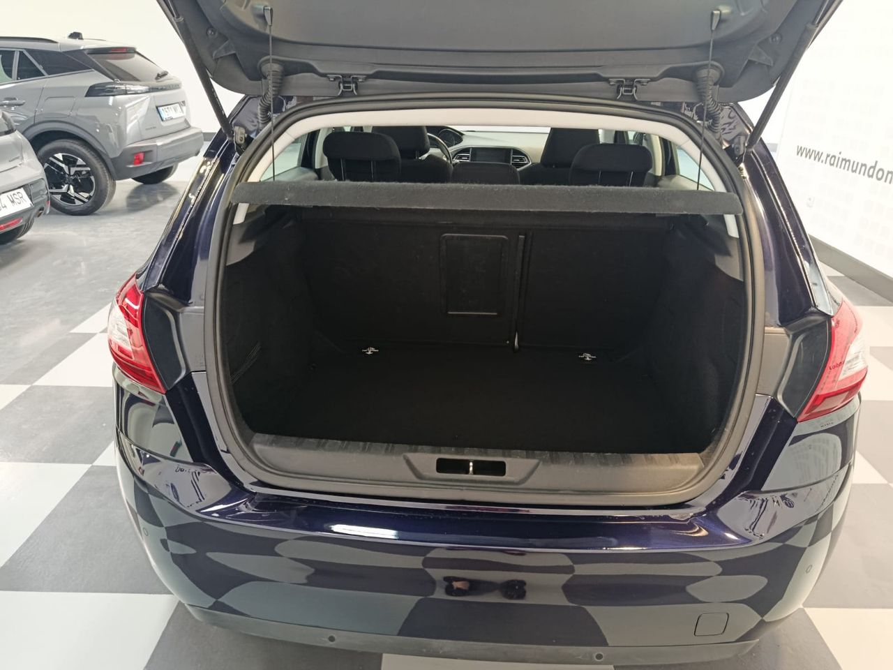 Peugeot 308 5p Active 1.2 PureTech 130 S&S - Foto 2