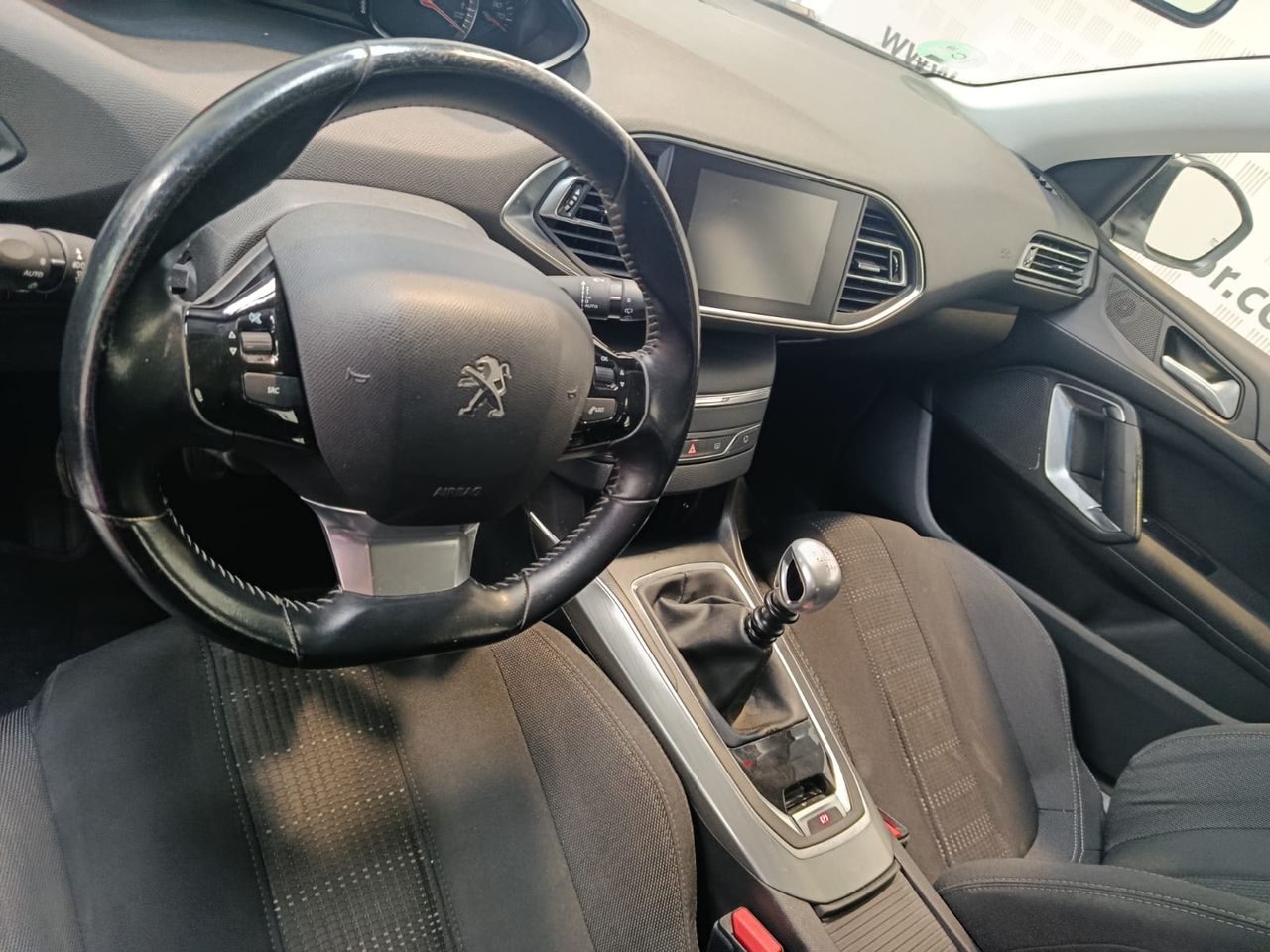 Peugeot 308 5p Active 1.2 PureTech 130 S&S - Foto 2