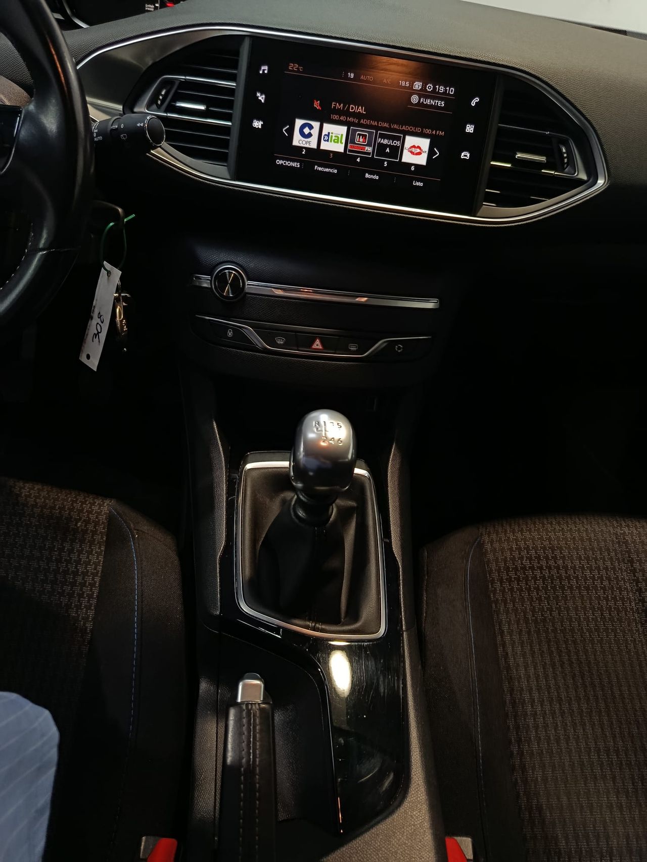 Peugeot 308 5p Allure 1.5 BlueHDi 130 S&S - Foto 2