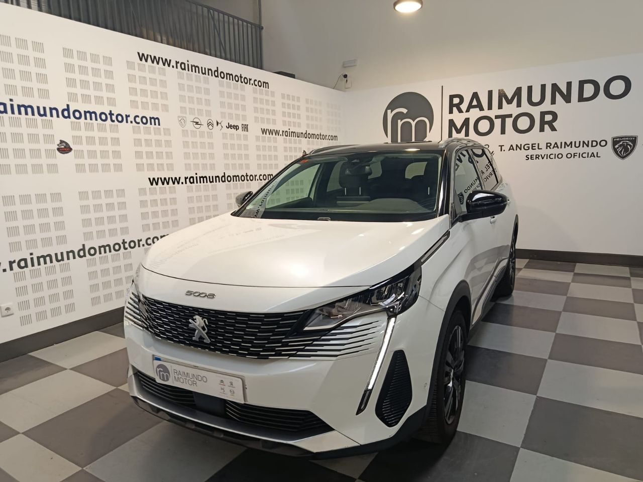 Peugeot 5008 Allure Pack BlueHDi 130 EAT8 - Foto 2