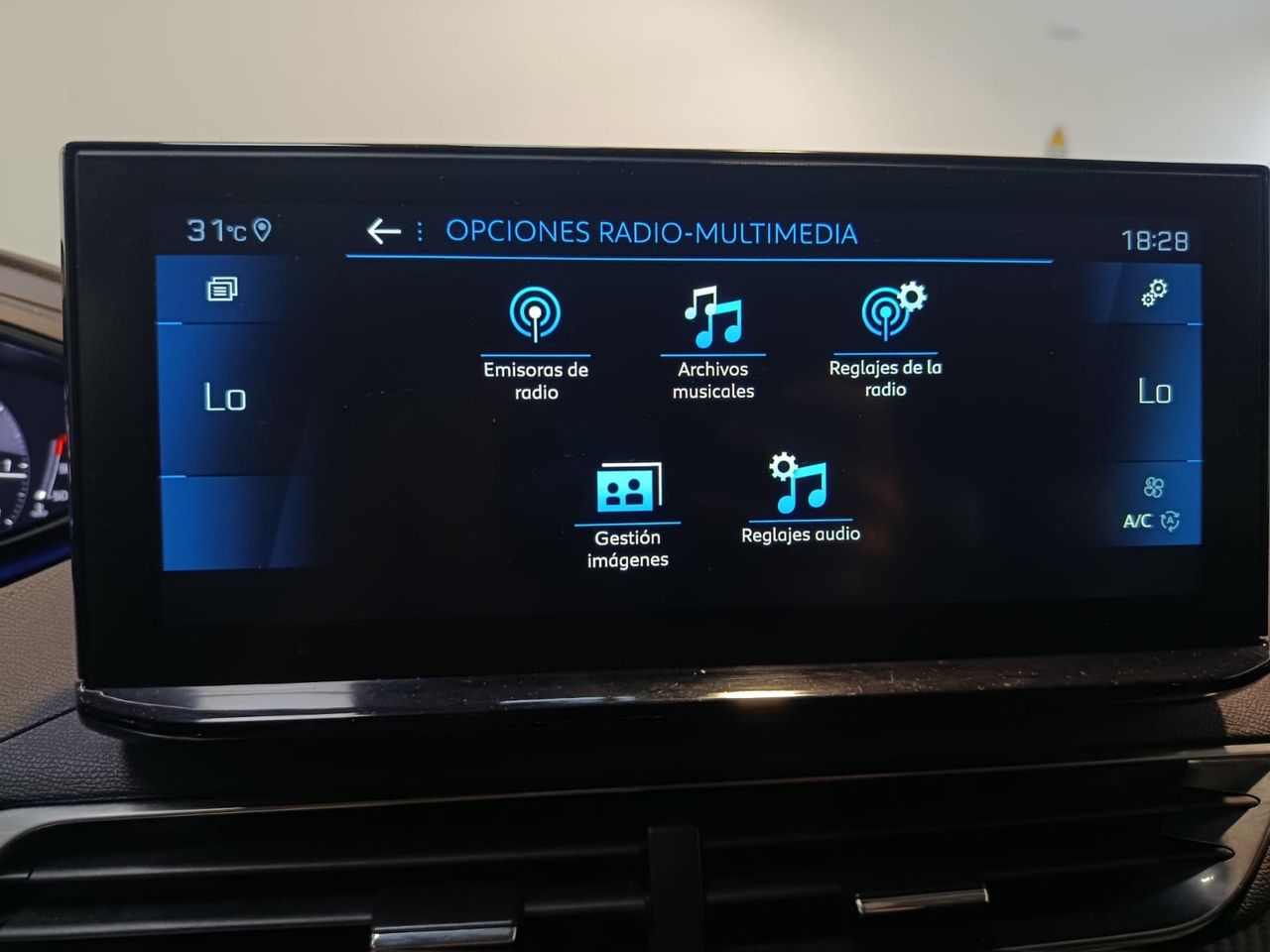 Peugeot 5008 Allure Pack BlueHDi 130 EAT8 - Foto 2