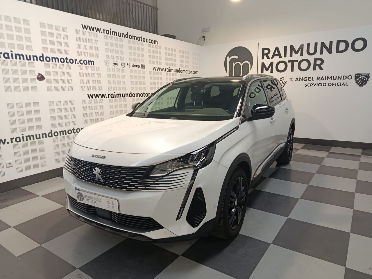 Peugeot 5008 Allure Pack BlueHDi 130 EAT8 - Foto 2