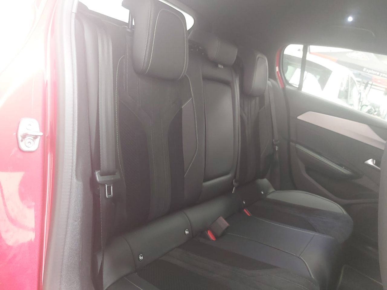 Peugeot 308 GT HYBRIDO ENCHUFABLE 180 1.6 5P - Foto 2
