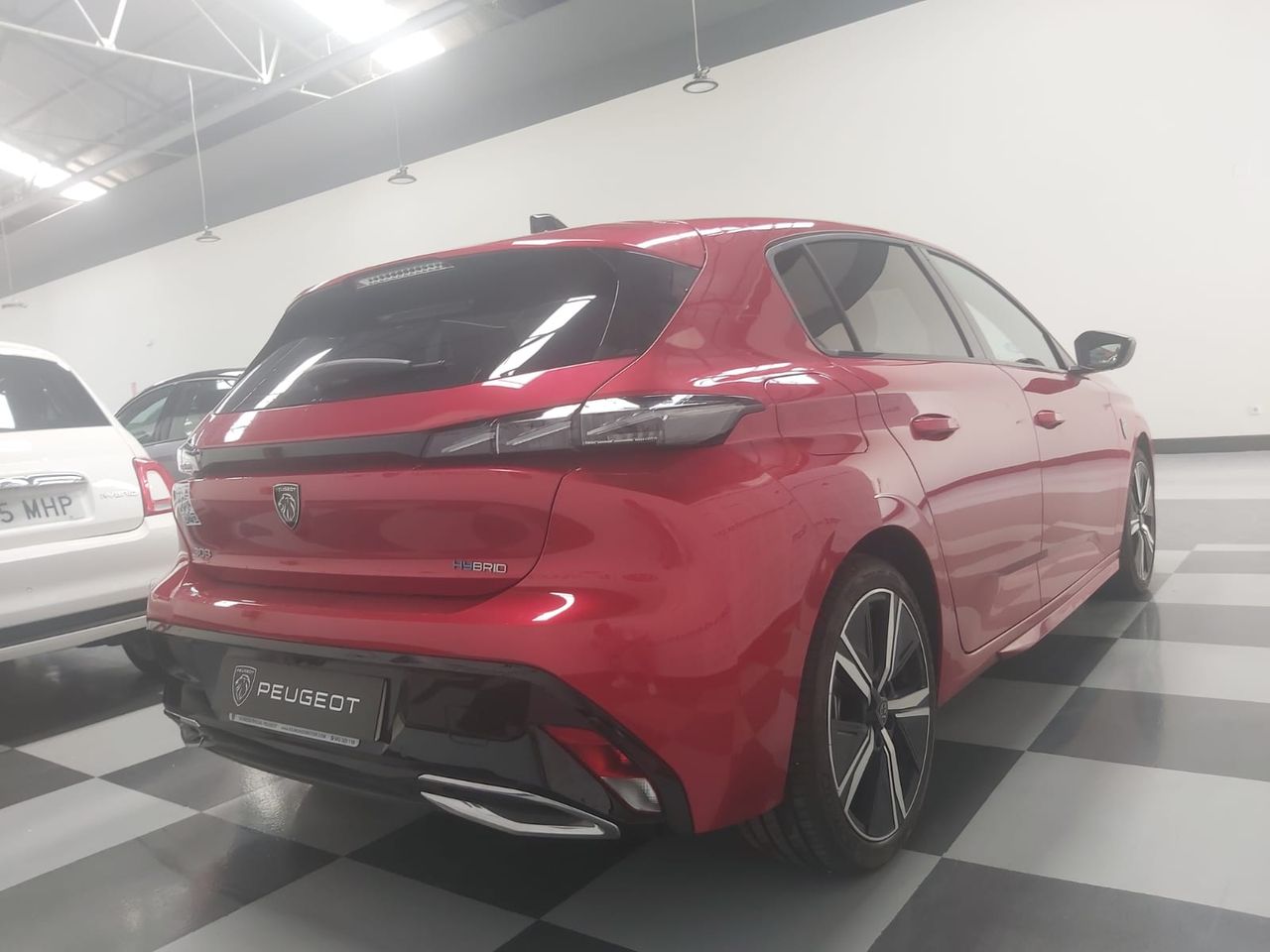 Peugeot 308 GT HYBRIDO ENCHUFABLE 180 1.6 5P - Foto 2