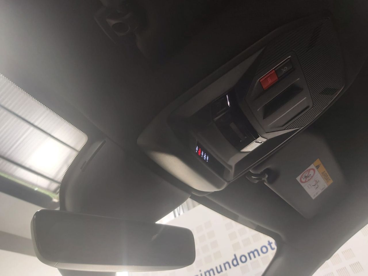 Peugeot 308 GT HYBRIDO ENCHUFABLE 180 1.6 5P - Foto 2
