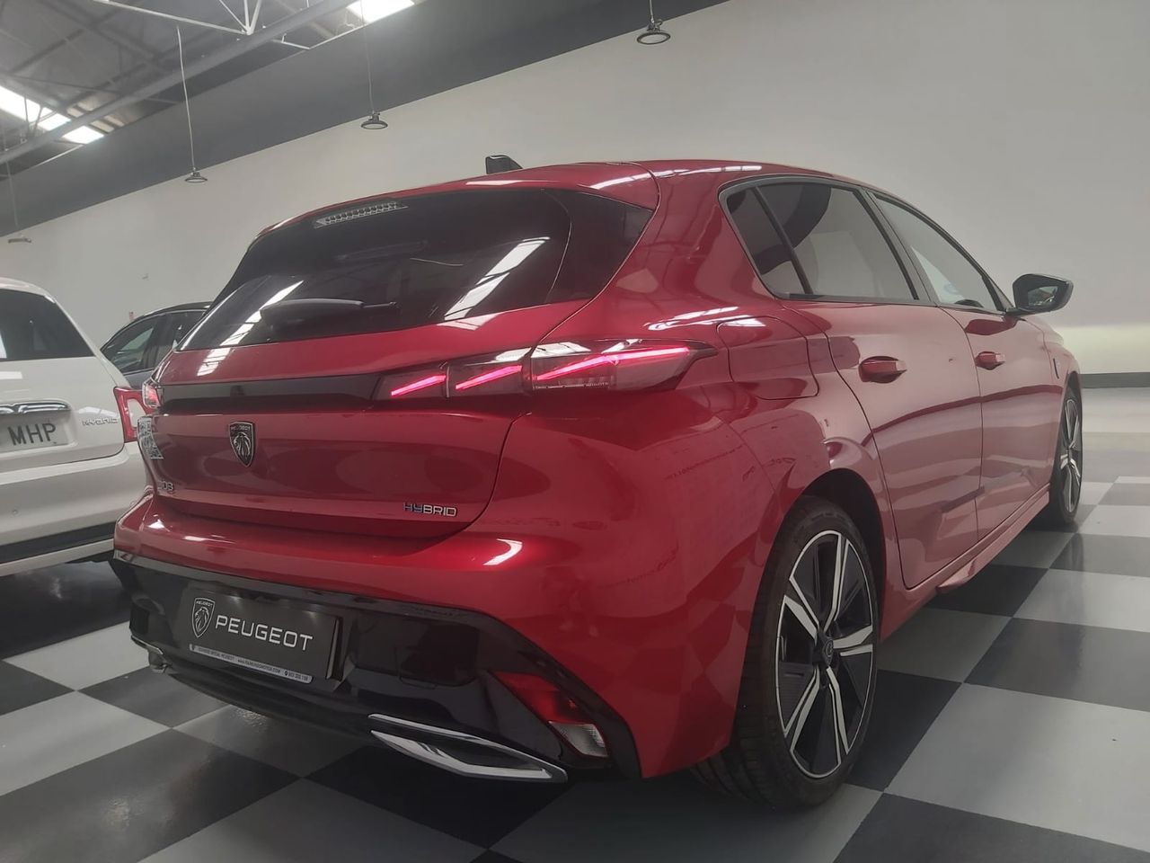 Peugeot 308 GT HYBRIDO ENCHUFABLE 180 1.6 5P - Foto 2