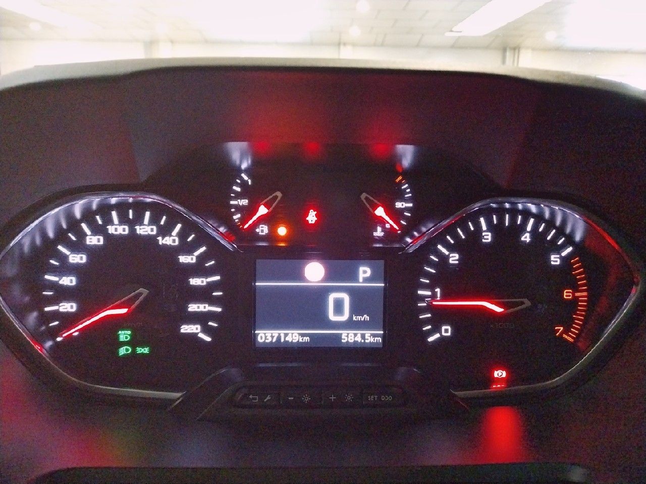 Peugeot Rifter Allure Pack BlueHDi 130 S&S EAT8 Standard - Foto 2