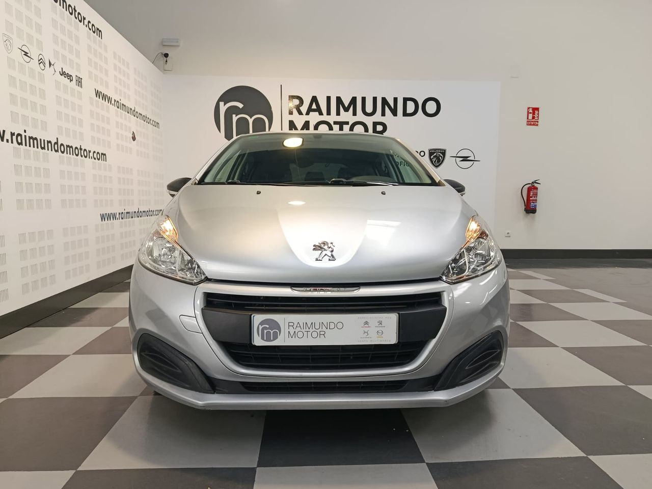 Peugeot 208 BLUEHDI 100CV 1.5 - Foto 2