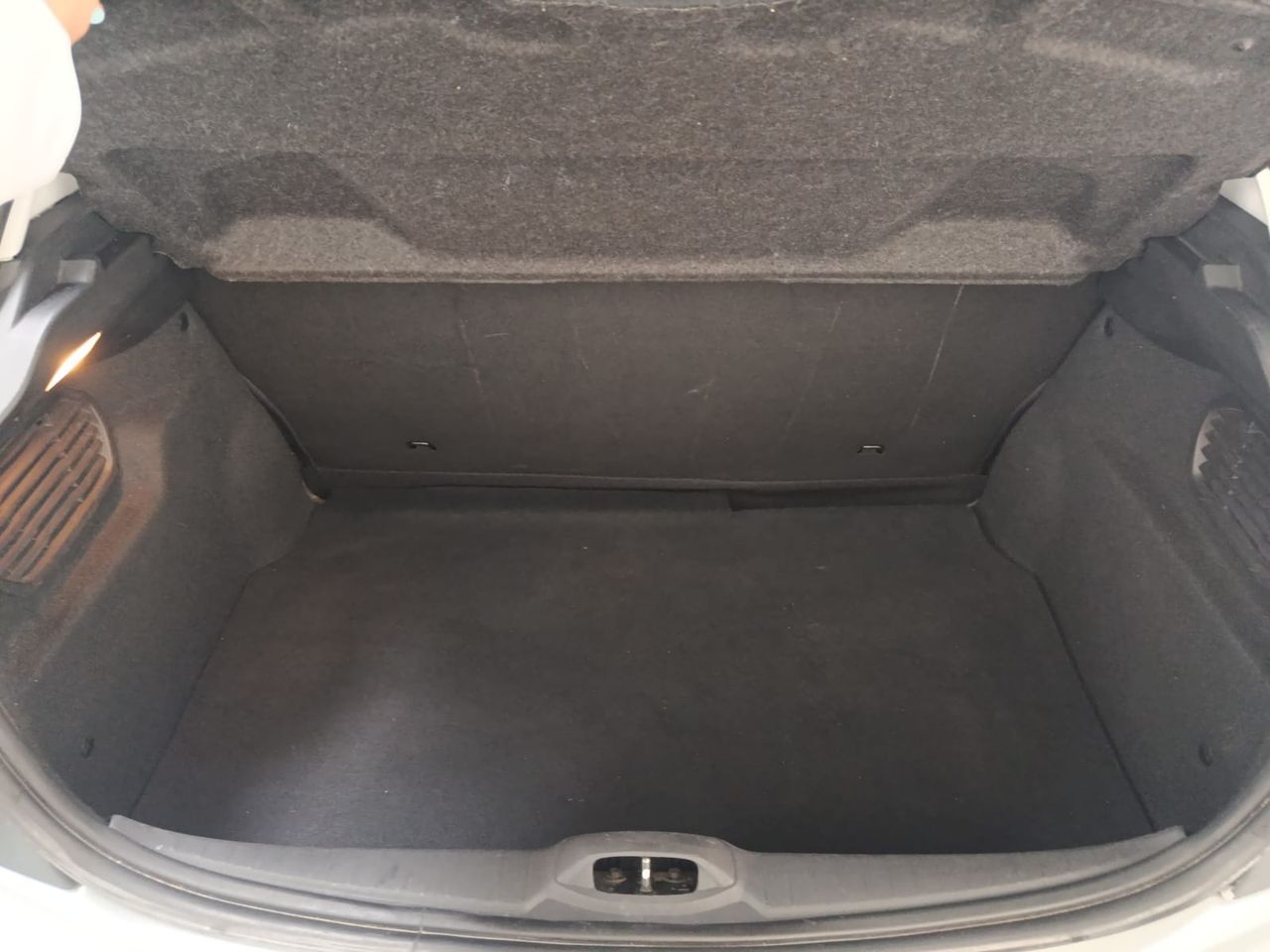 Peugeot 208 BLUEHDI 100CV 1.5 - Foto 2
