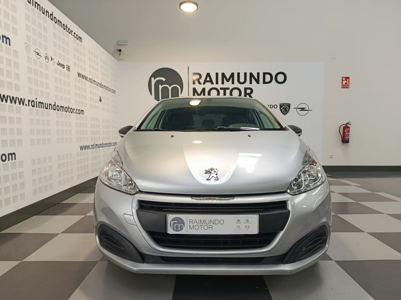 Peugeot 208 BLUEHDI 100CV 1.5 - Foto 2