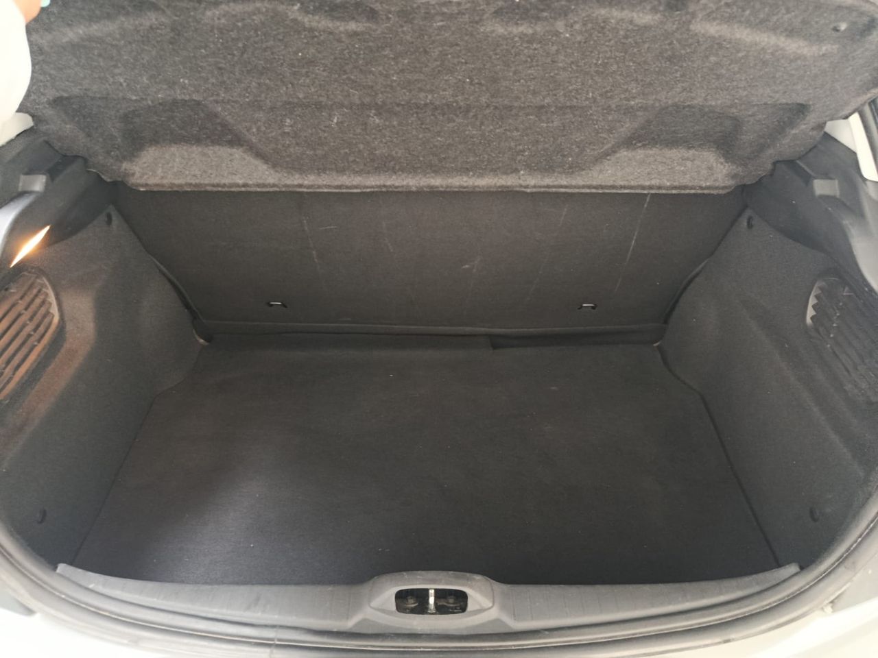 Peugeot 208 BLUEHDI 100CV 1.5 - Foto 2
