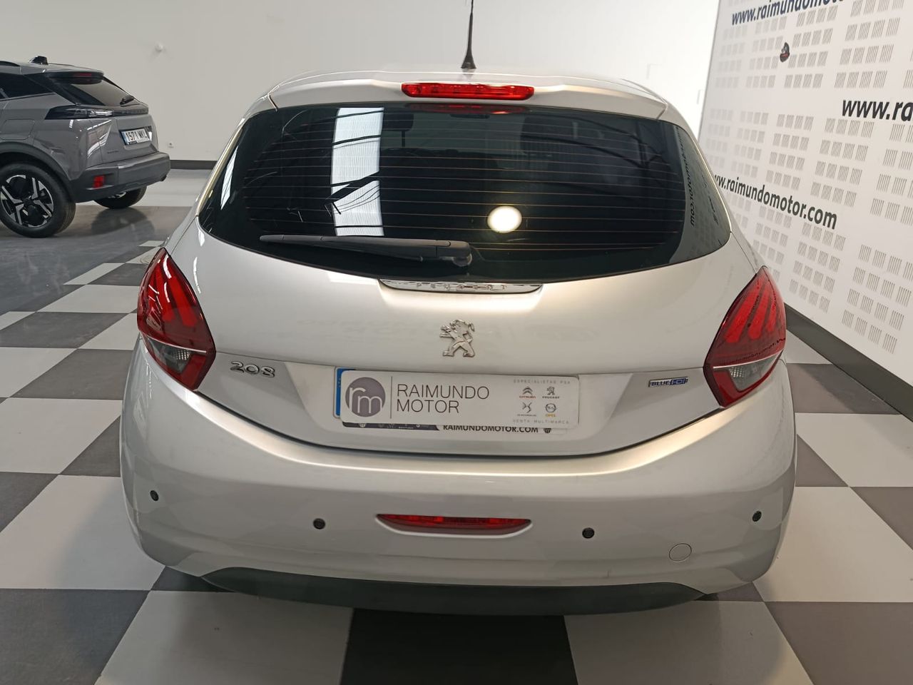 Peugeot 208 BLUEHDI 100CV 1.5 - Foto 2