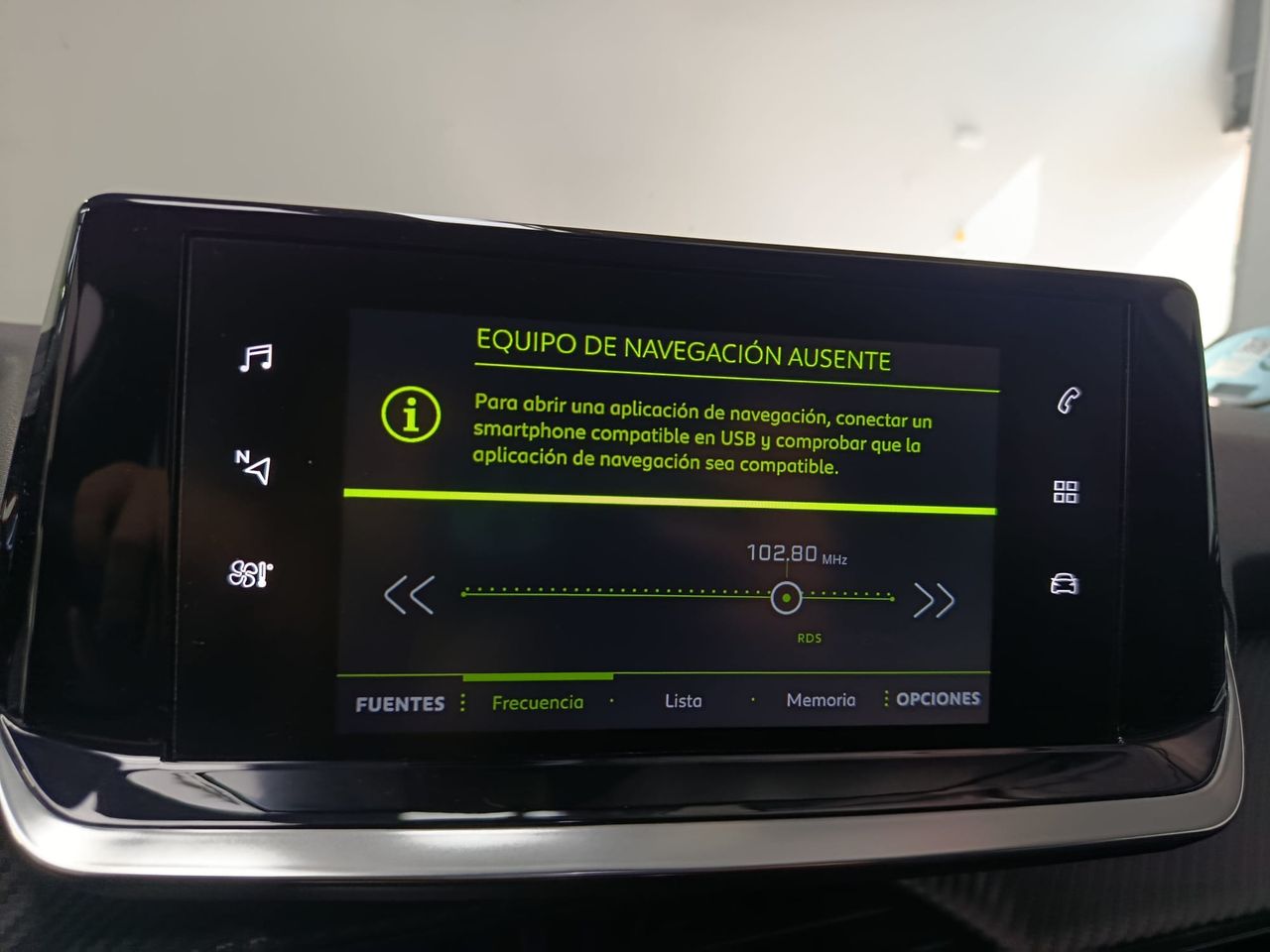 Peugeot 2008 Allure Pack BlueHDi 110 - Foto 2