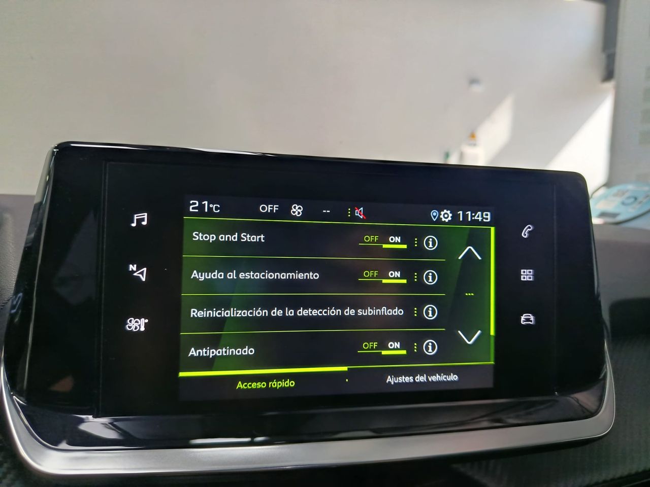 Peugeot 2008 Allure Pack BlueHDi 110 - Foto 2