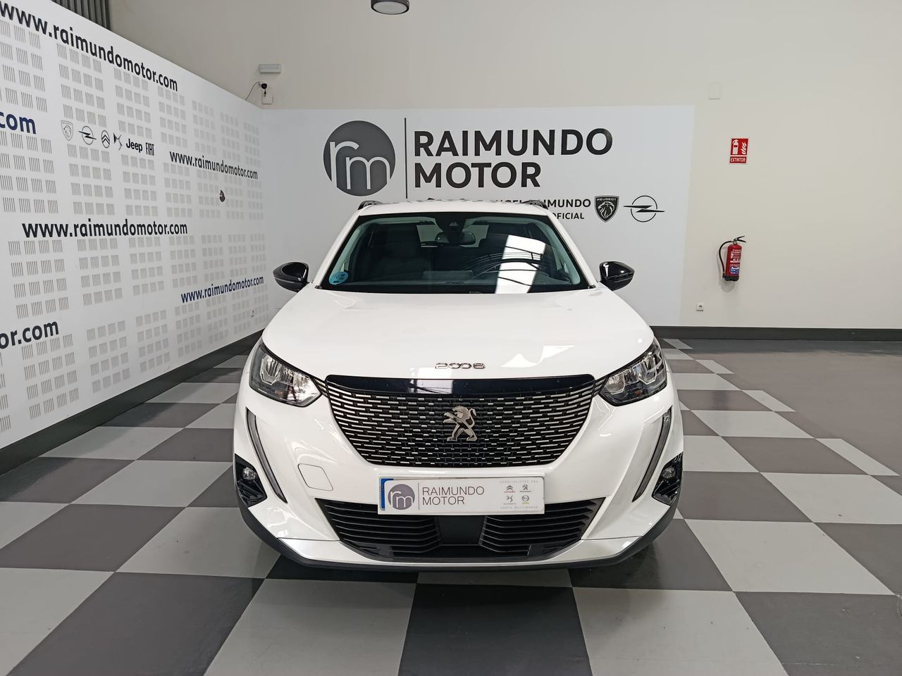 Peugeot 2008 Allure Pack BlueHDi 110 - Foto 2