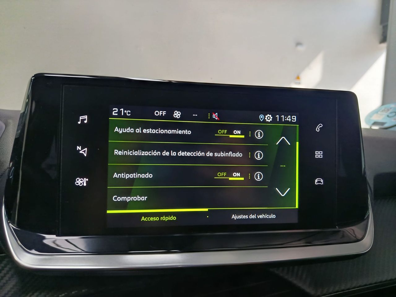 Peugeot 2008 Allure Pack BlueHDi 110 - Foto 2