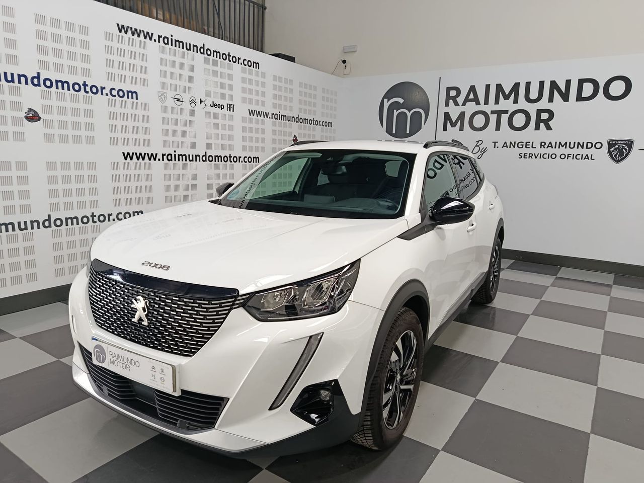 Peugeot 2008 Allure Pack BlueHDi 110 - Foto 2