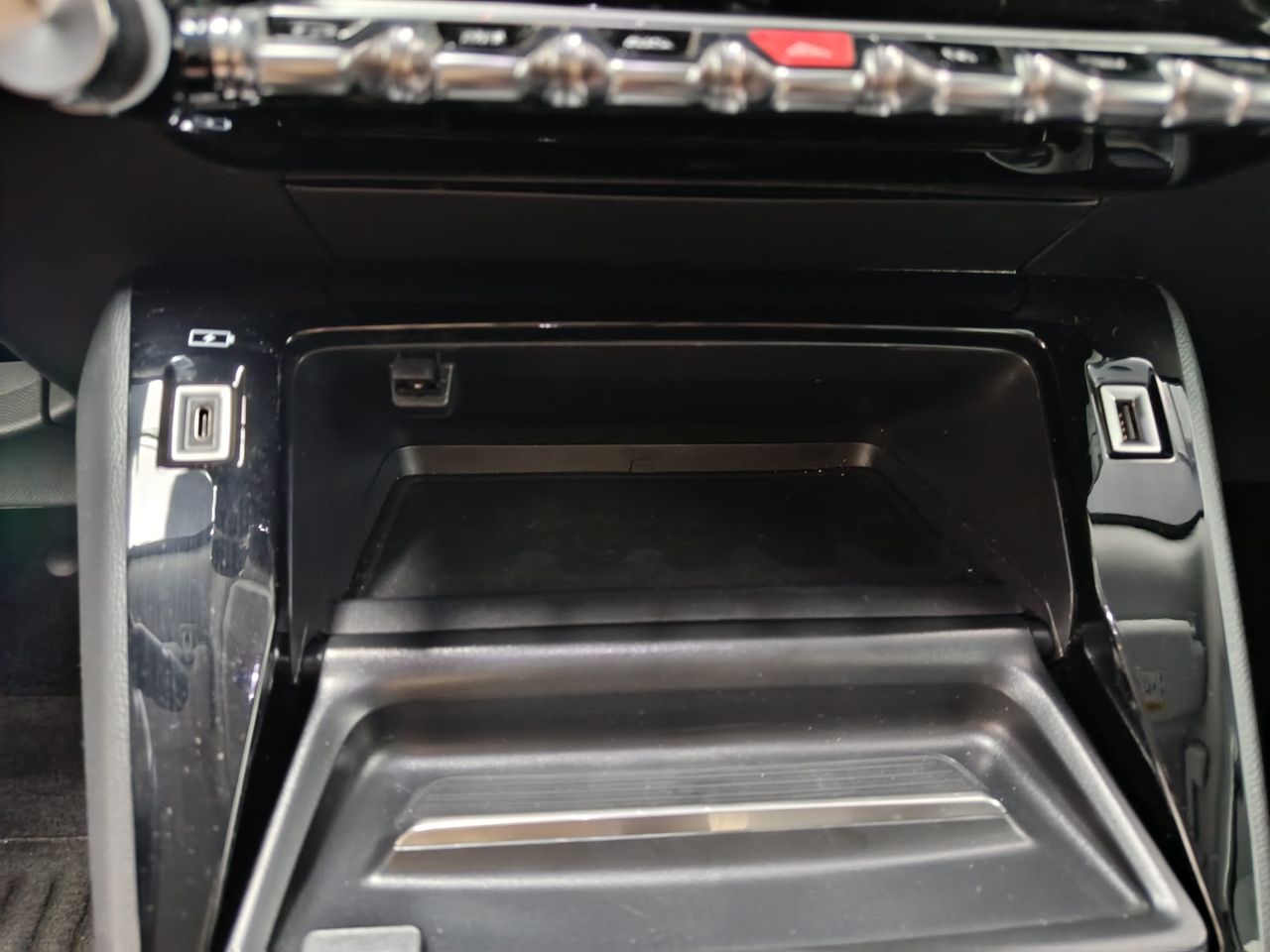 Peugeot 2008 Allure Pack BlueHDi 110 - Foto 2