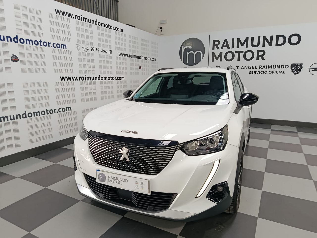 Peugeot 2008 Allure Pack BlueHDi 110 - Foto 2