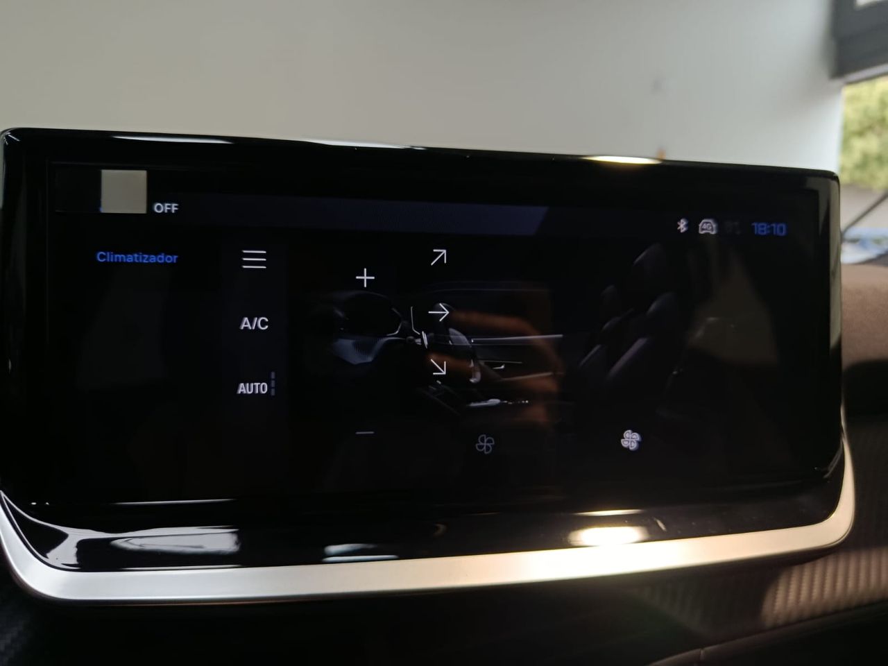 Peugeot 2008 ALLURE HYBRID 136CV  1.2 - Foto 2