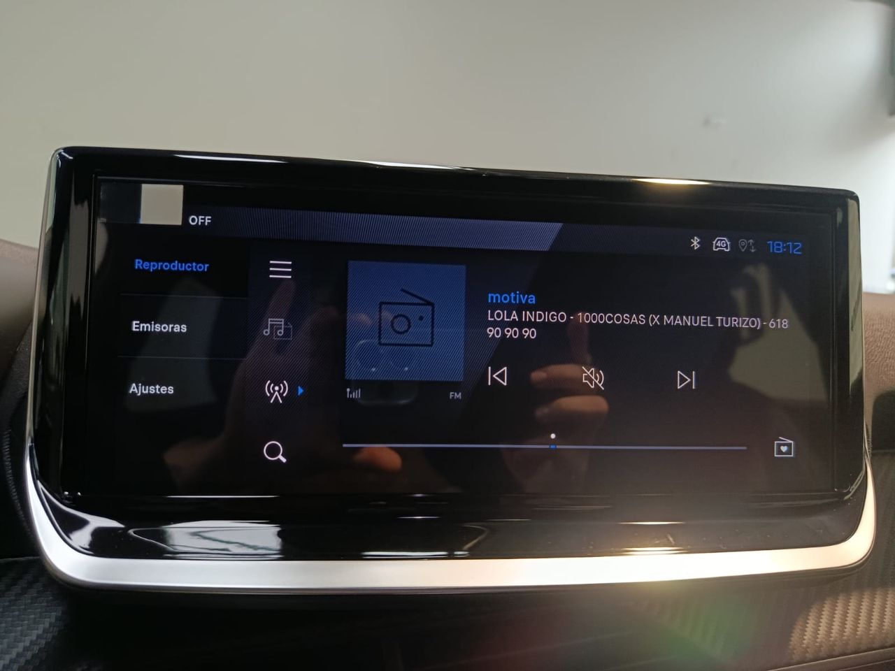 Peugeot 2008 ALLURE HYBRID 136CV  1.2 - Foto 2