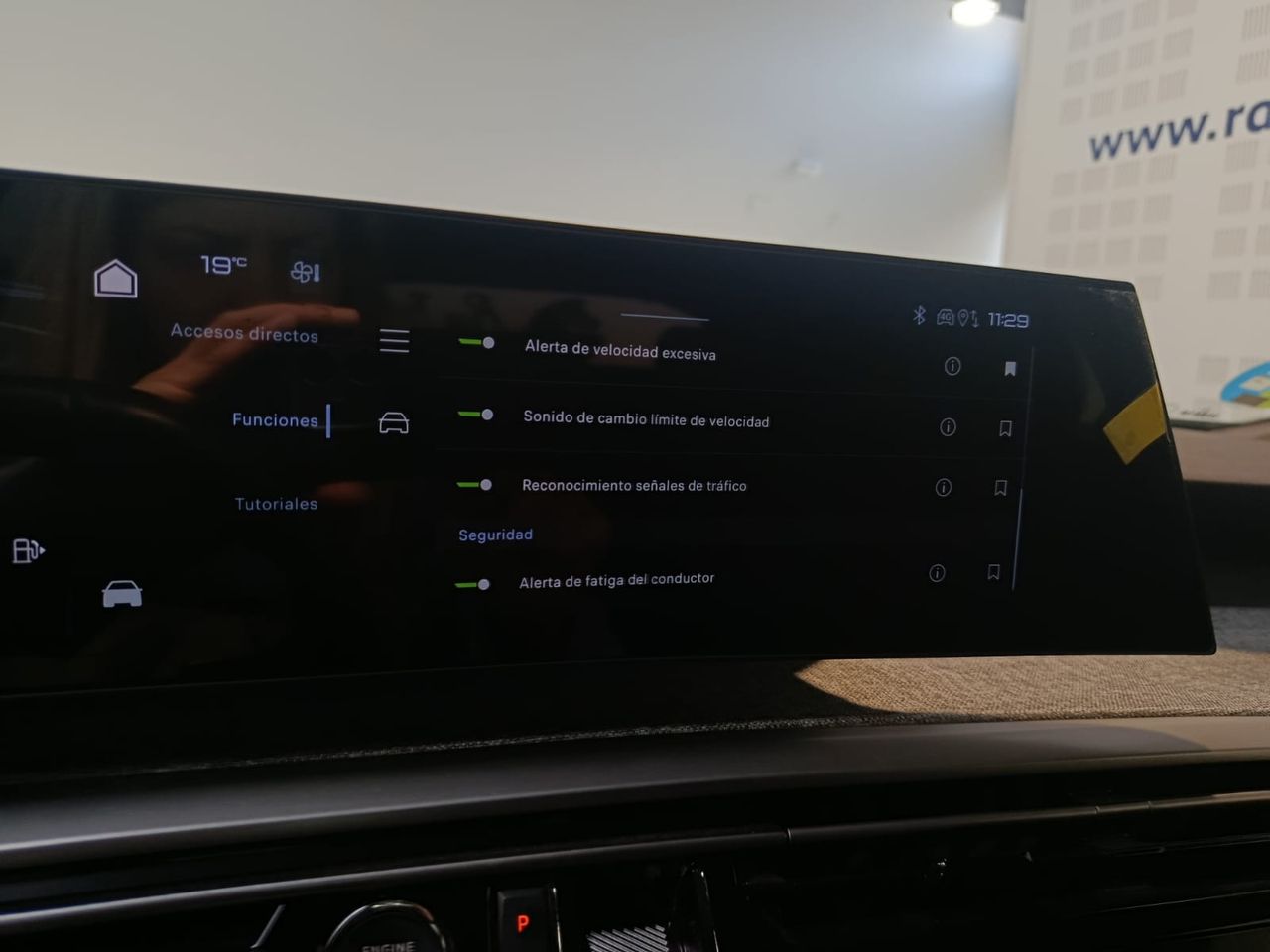 Peugeot 3008 Hybrid 3008 Allure Pack Hybrid 136 e-DCS6 - Foto 2