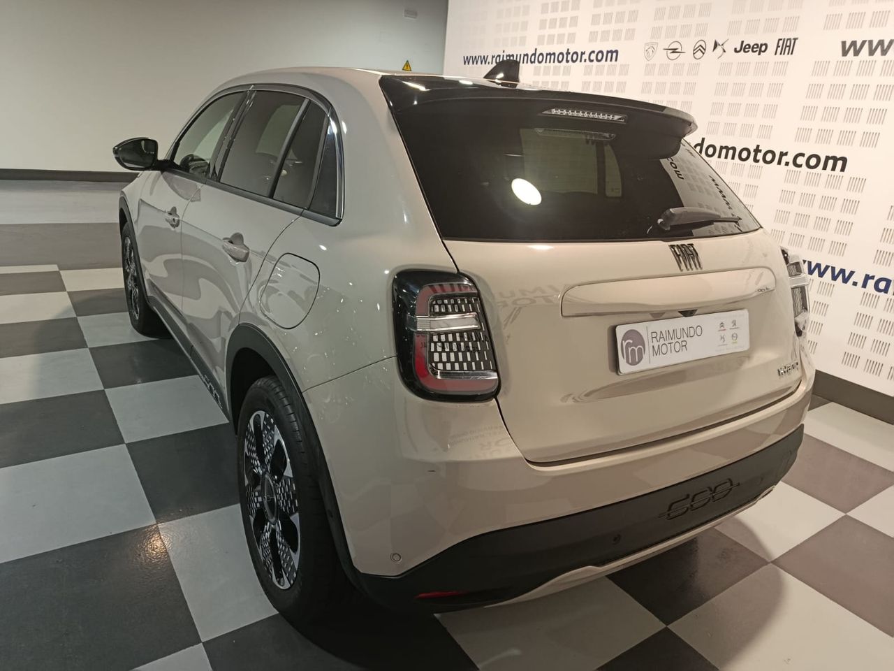 Fiat 600 MHEV LA PRIMA 1.2 100CV DDCT - Foto 2